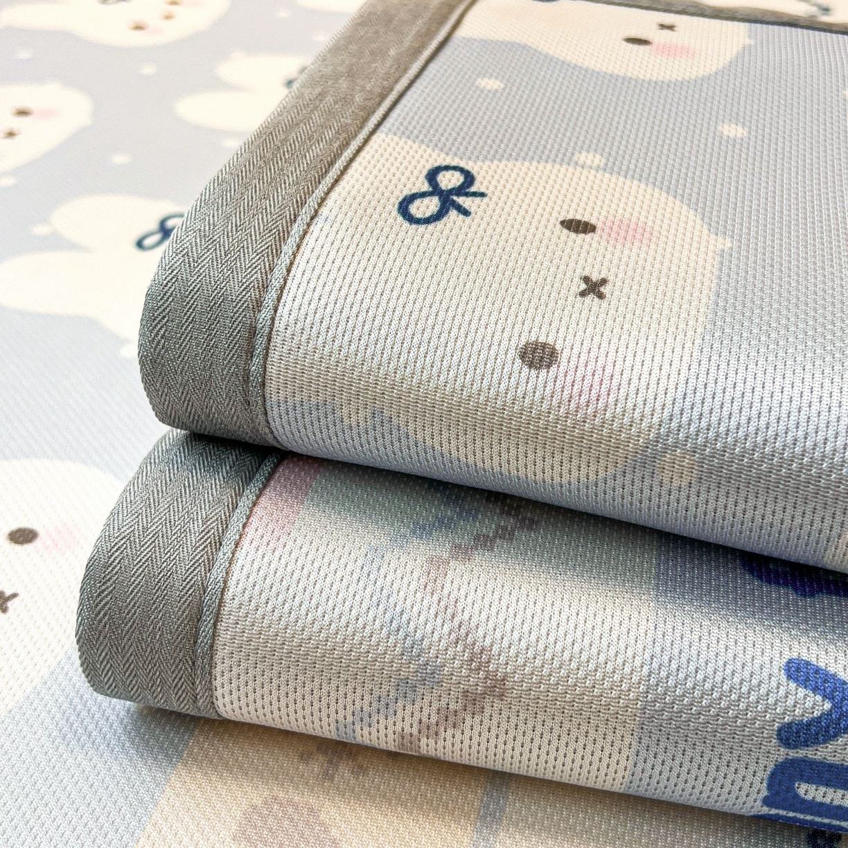 91家纺网 家纺一手货源 找家纺 女子家纺 2026新款费尔岛风冰丝凉席 蓝兔奶冻