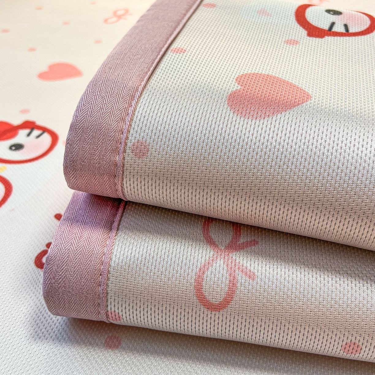 91家纺网 家纺一手货源 找家纺 女子家纺 2026新款费尔岛风冰丝凉席 甜心凯蒂