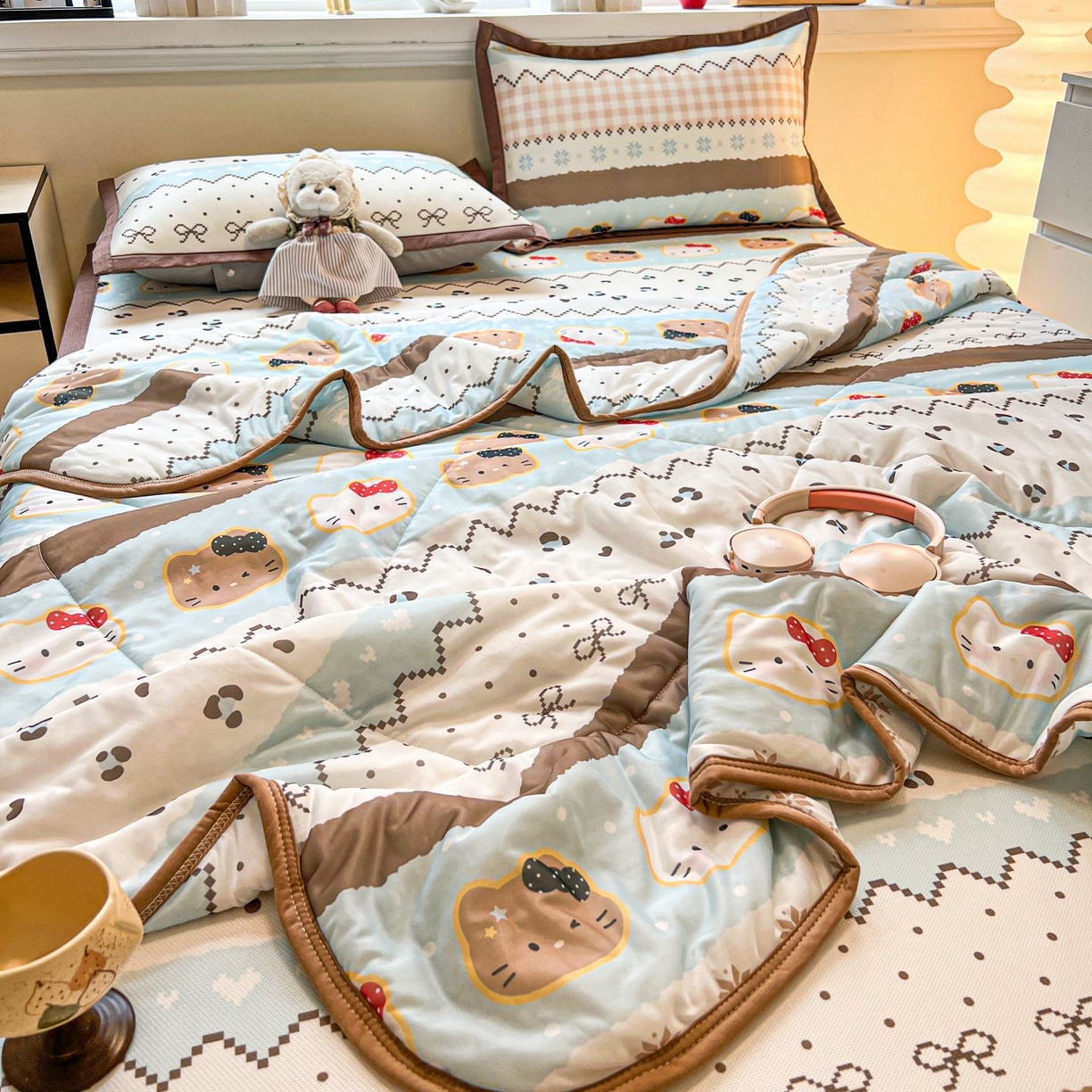 91家纺网 家纺一手货源 找家纺 女子家纺 2026新款费尔岛风冰丝凉席夏被套件系列 奶咖喵语