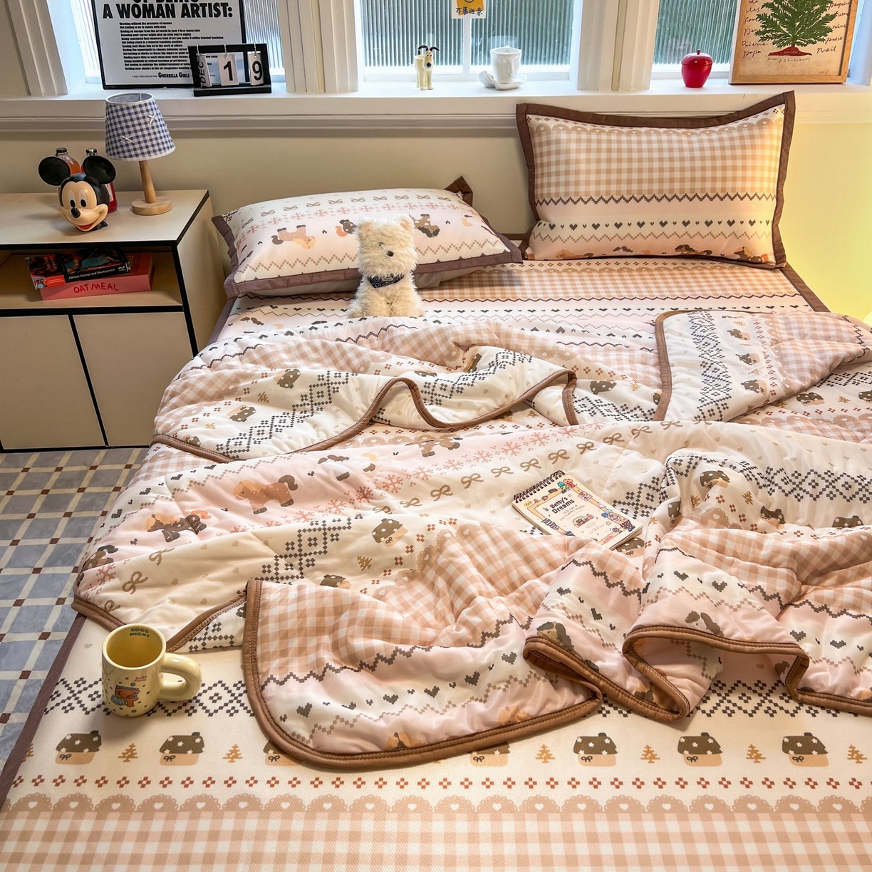 91家纺网 家纺一手货源 找家纺 女子家纺 2026新款费尔岛风冰丝凉席夏被套件系列 费尔岛马