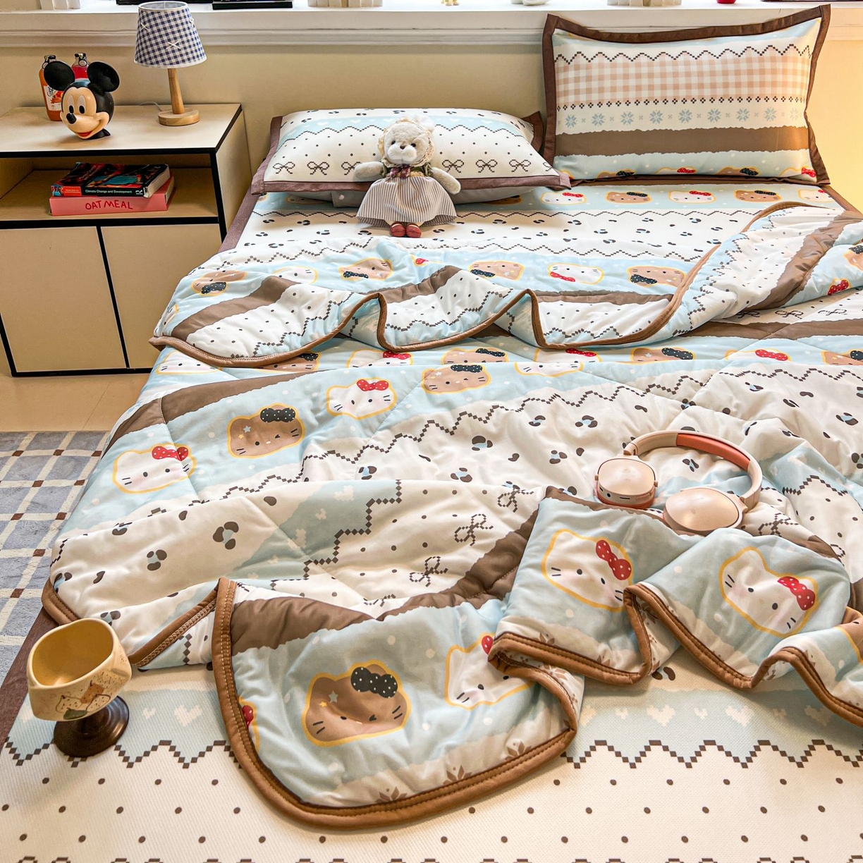 91家纺网 家纺一手货源 找家纺 女子家纺 2026新款费尔岛风冰丝凉席夏被套件系列 奶咖喵语