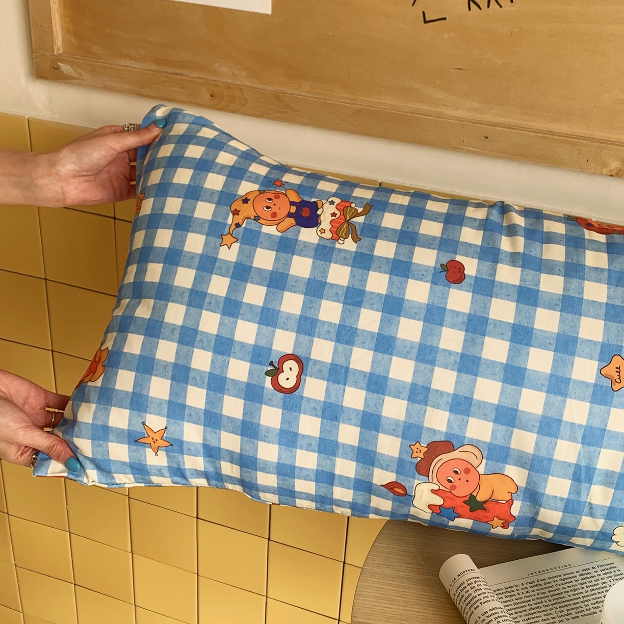 91家纺网 家纺一手货源 找家纺 桃喜 2026新款全棉巨无霸长抱枕 全棉长抱枕-蓝格小星星