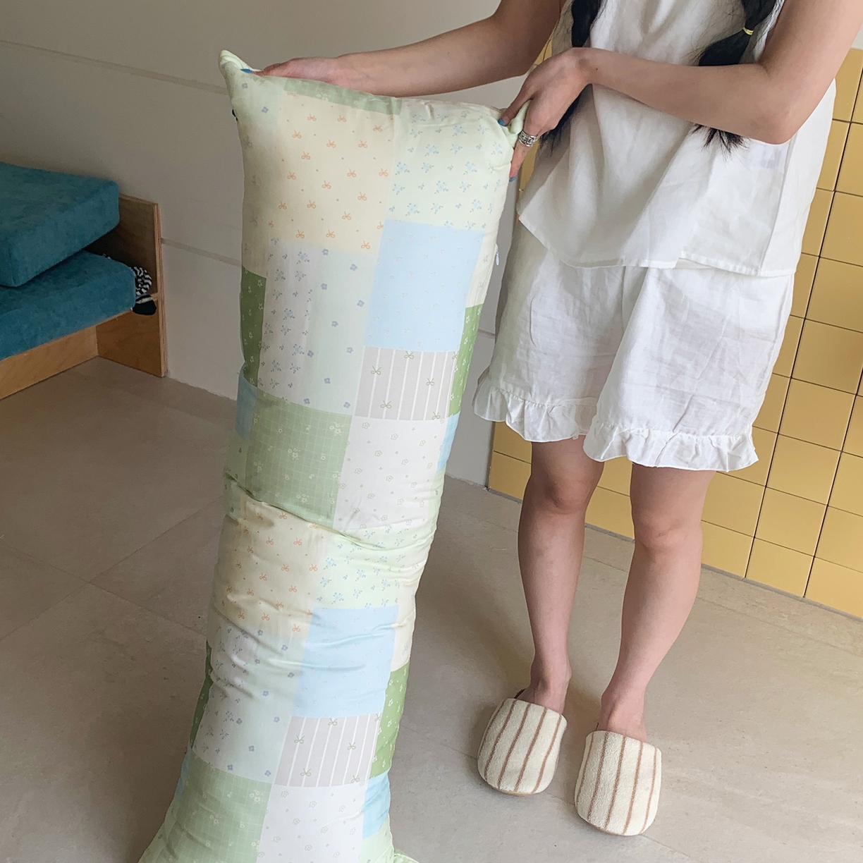 91家纺网 家纺一手货源 找家纺 桃喜 2026新款全棉巨无霸长抱枕 全棉长抱枕-绿格拼布碎花