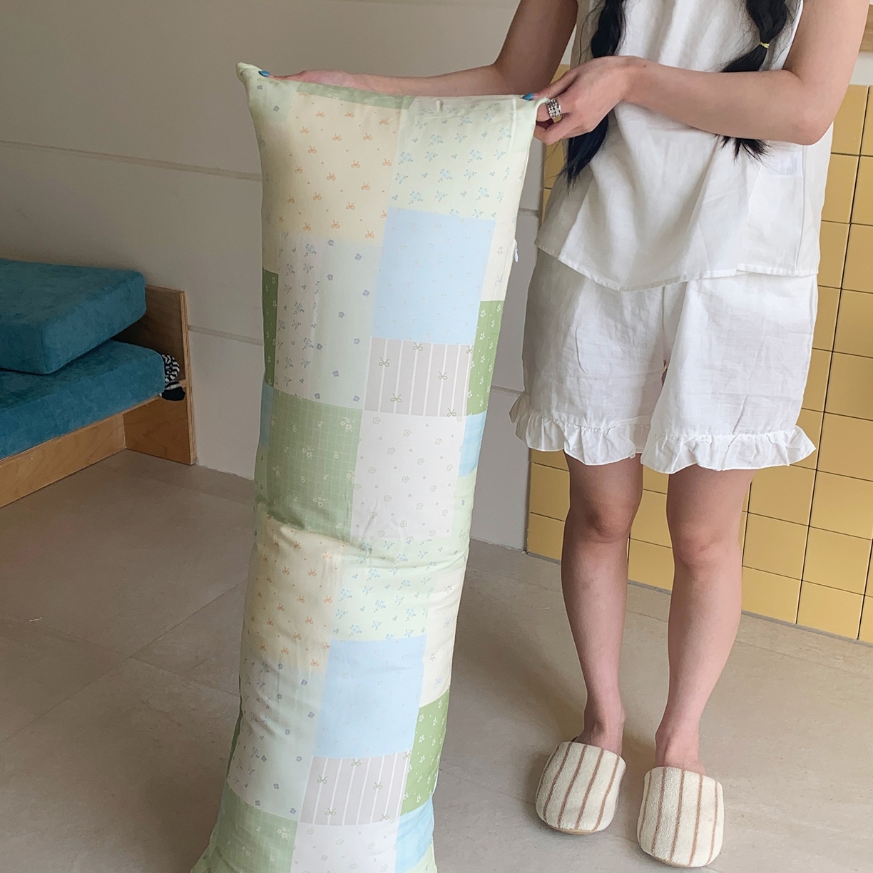 91家纺网 家纺一手货源 找家纺 桃喜 2026新款全棉巨无霸长抱枕 全棉长抱枕-绿格拼布碎花