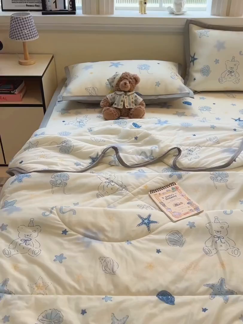 91家纺网 家纺一手货源 找家纺 女子家纺 2026新款费尔岛风冰丝凉席夏被套件系列 夏日海星