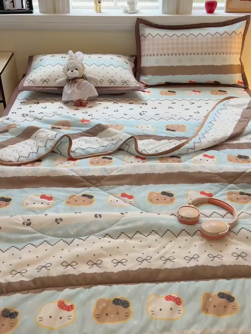 91家纺网 家纺一手货源 找家纺 女子家纺 2026新款费尔岛风冰丝凉席夏被套件系列 奶咖喵语