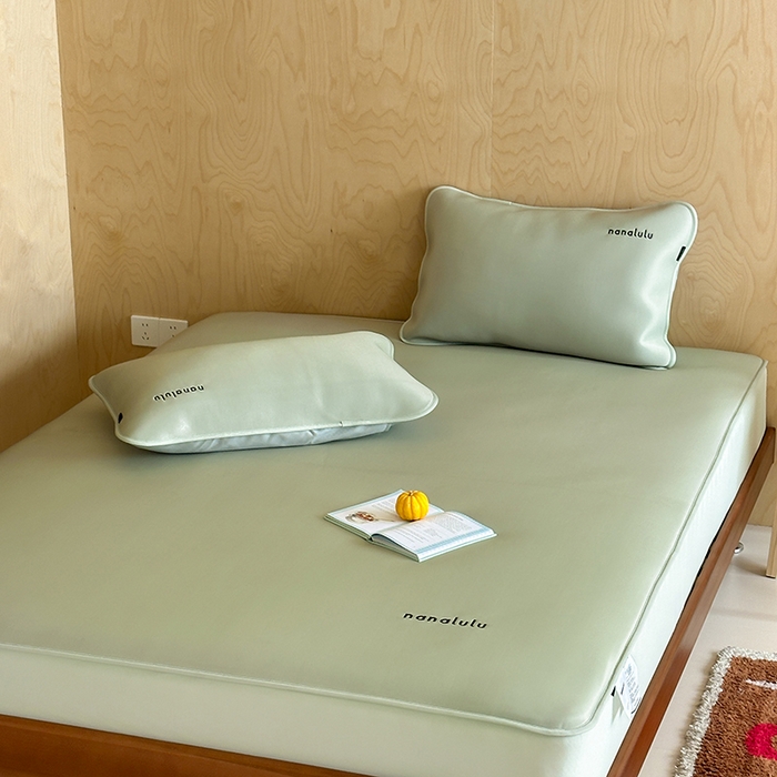 91家纺网 家纺一手货源 找家纺 （总）JUICY 橘滋家纺 2026新款CoolAir沁氧冰感软凉席·纯色刺绣