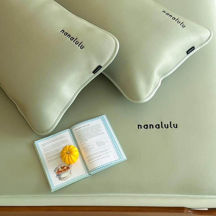 91家纺网 家纺一手货源 找家纺 JUICY 橘滋家纺 2026新款CoolAir沁氧冰感软凉席·纯色刺绣 床笠款-沁氧冰川-冷杉绿