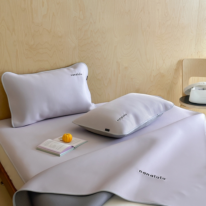 91家纺网 家纺一手货源 找家纺 JUICY 橘滋家纺 2026新款CoolAir沁氧冰感软凉席·纯色刺绣 平席款-沁氧冰川-雾霭紫