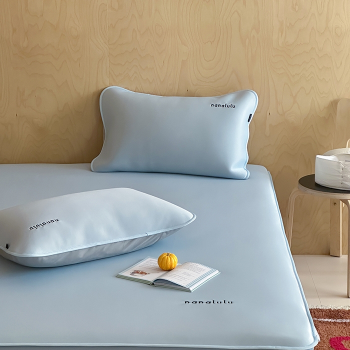 91家纺网 家纺一手货源 找家纺 JUICY 橘滋家纺 2026新款CoolAir沁氧冰感软凉席·纯色刺绣 床笠款-沁氧冰川-天空蓝