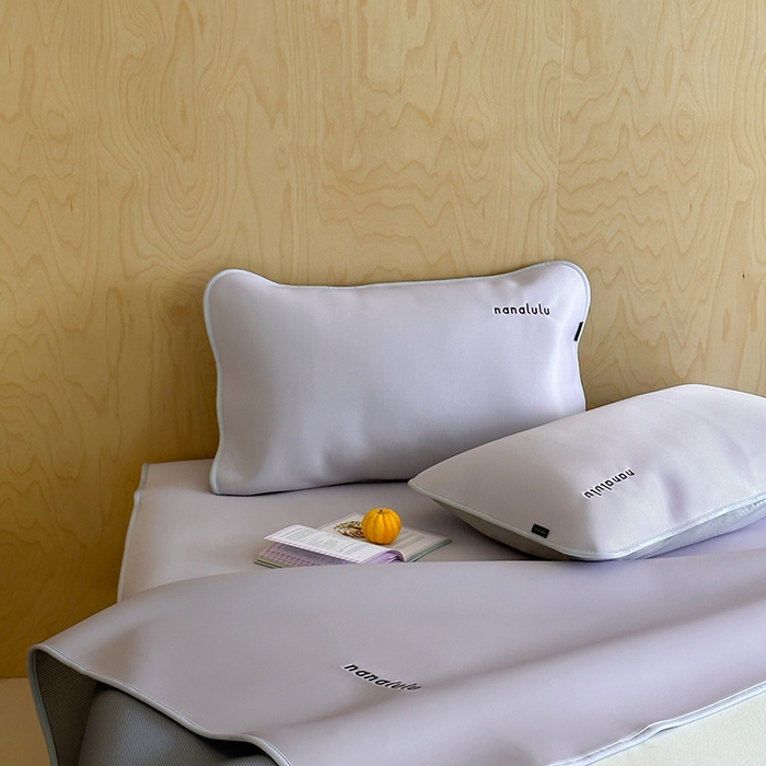 91家纺网 家纺一手货源 找家纺 JUICY 橘滋家纺 2026新款CoolAir沁氧冰感软凉席·纯色刺绣 平席款-沁氧冰川-雾霭紫