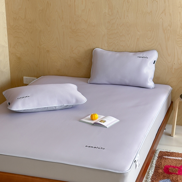 91家纺网 家纺一手货源 找家纺 JUICY 橘滋家纺 2026新款CoolAir沁氧冰感软凉席·纯色刺绣 床笠款-沁氧冰川-雾霭紫