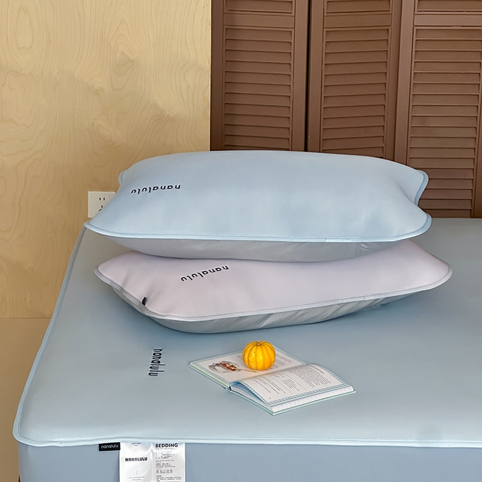 91家纺网 家纺一手货源 找家纺 JUICY 橘滋家纺 2026新款CoolAir沁氧冰感软凉席·纯色刺绣 床笠款-沁氧冰川-天空蓝