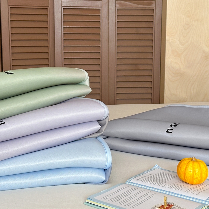 91家纺网 家纺一手货源 找家纺 JUICY 橘滋家纺 2026新款CoolAir沁氧冰感软凉席·纯色刺绣 床笠款-组合