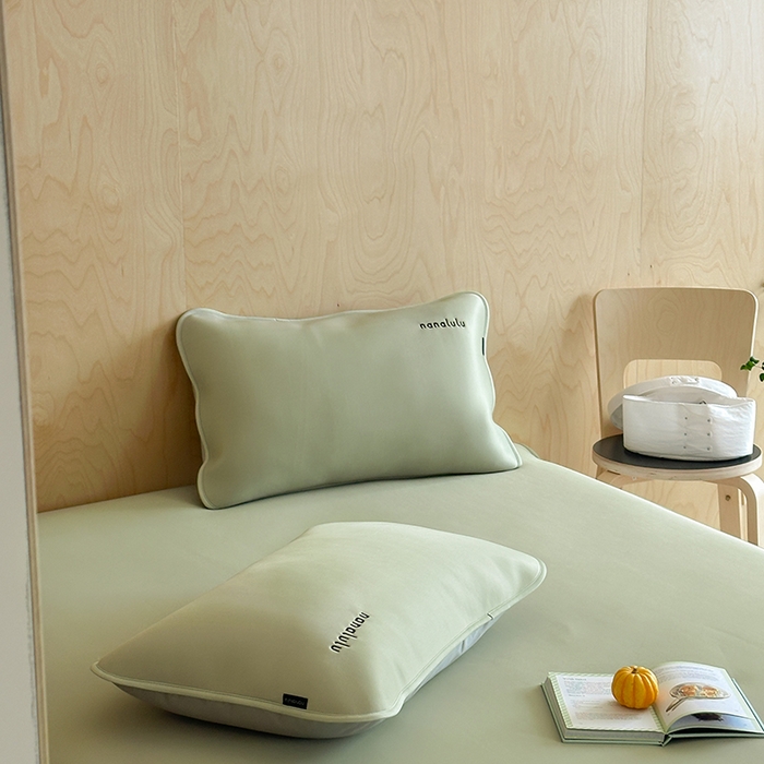 91家纺网 家纺一手货源 找家纺 JUICY 橘滋家纺 2026新款CoolAir沁氧冰感软凉席·纯色刺绣 平席款-沁氧冰川-冷杉绿