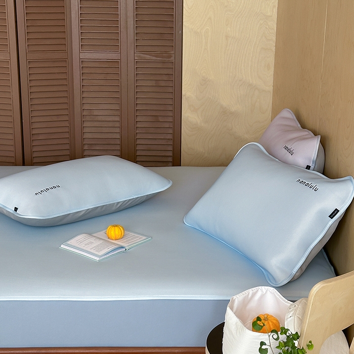 91家纺网 家纺一手货源 找家纺 JUICY 橘滋家纺 2026新款CoolAir沁氧冰感软凉席·纯色刺绣 床笠款-沁氧冰川-天空蓝