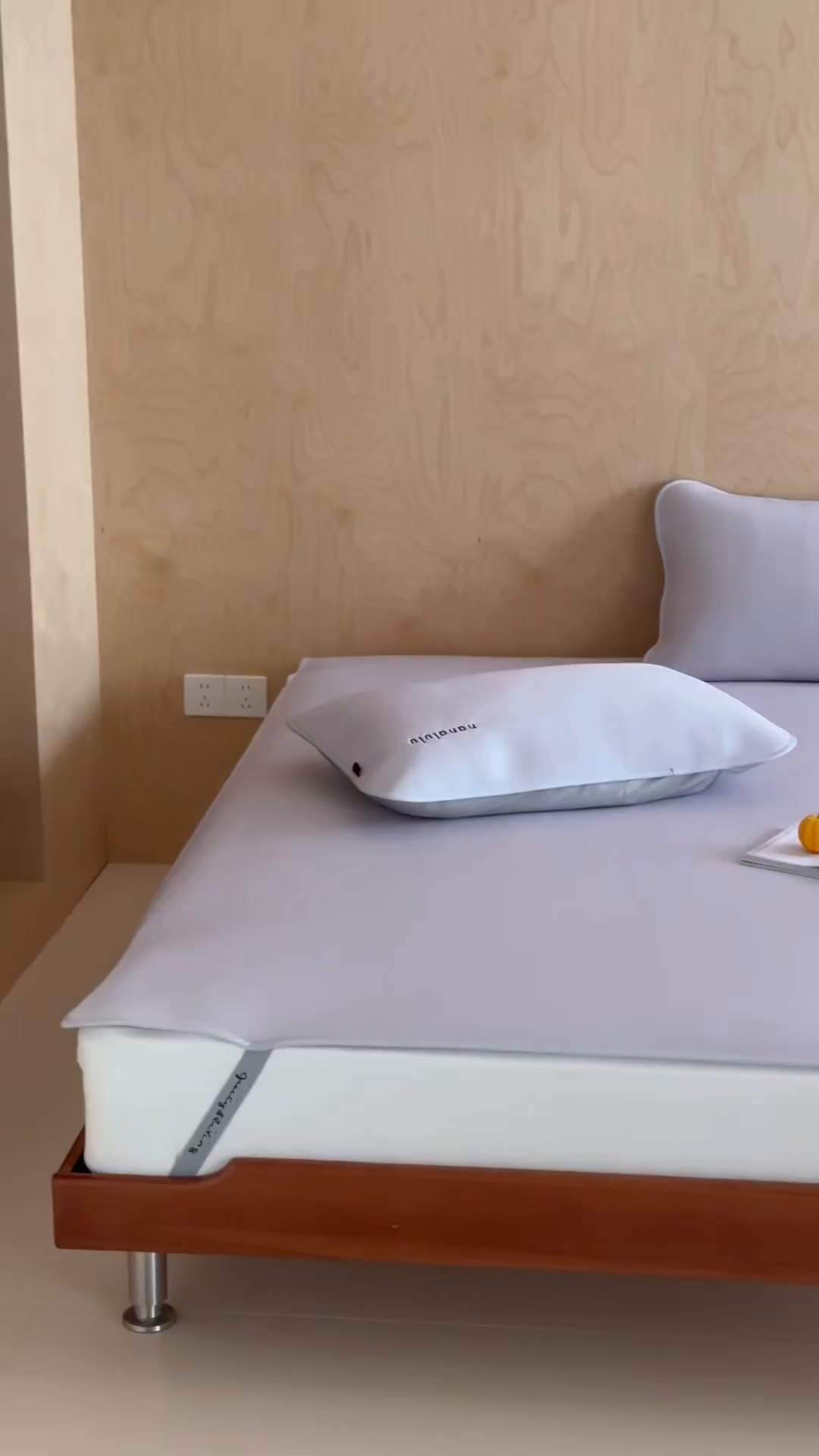 91家纺网 家纺一手货源 找家纺 JUICY 橘滋家纺 2026新款CoolAir沁氧冰感软凉席·纯色刺绣 平席款-沁氧冰川-雾霭紫