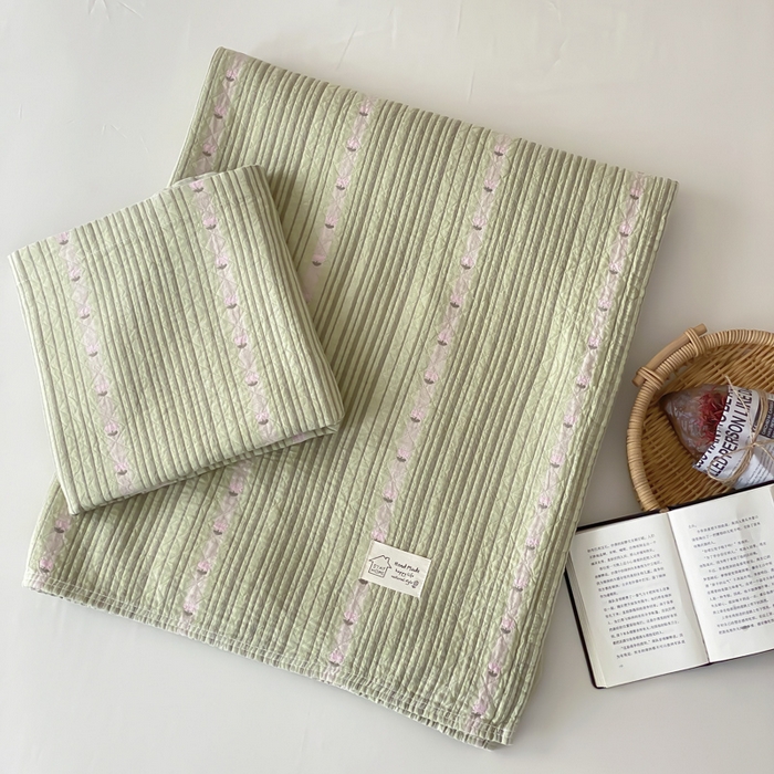 91家纺网 家纺一手货源 找家纺 麻依 2026新款安心棉床盖三件全棉四层纱布床单 清檬