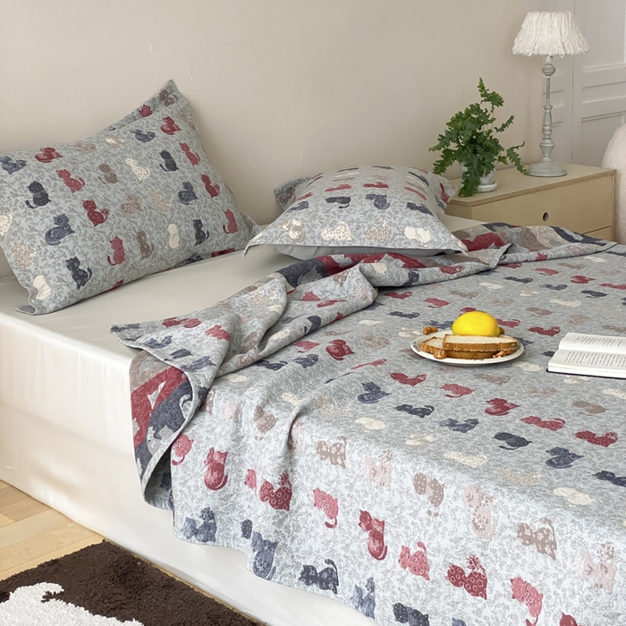 91家纺网 家纺一手货源 找家纺 麻依 2026新款安心棉床盖三件全棉四层纱布床单 花仙猫咪-蓝