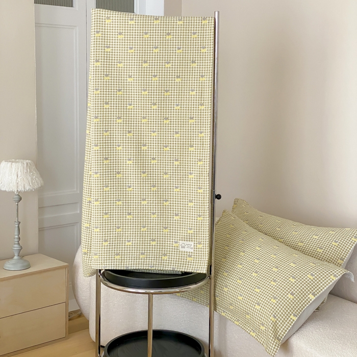 91家纺网 家纺一手货源 找家纺 麻依 2026新款安心棉床盖三件全棉四层纱布床单 小香樱桃-黄