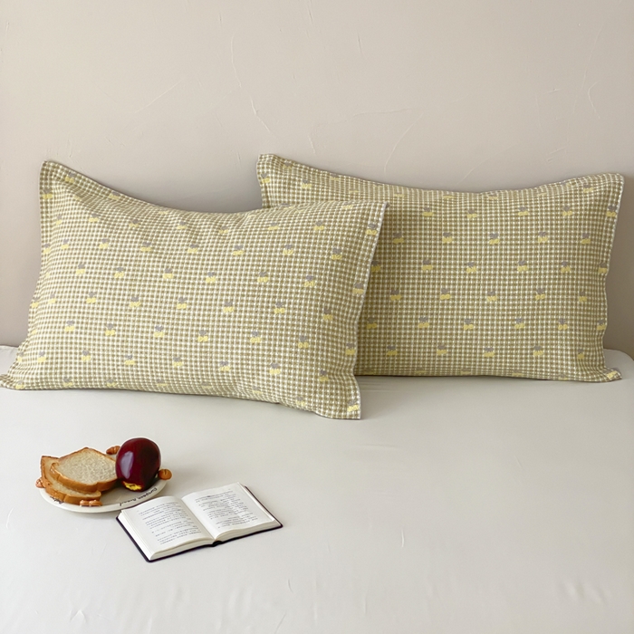 91家纺网 家纺一手货源 找家纺 麻依 2026新款安心棉床盖三件全棉四层纱布床单 小香樱桃-黄