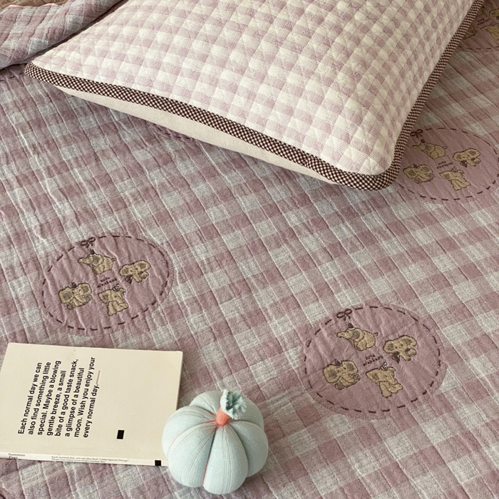 91家纺网 家纺一手货源 找家纺 麻依 2026新款软萌夏被全棉四层纱布 乐园小象