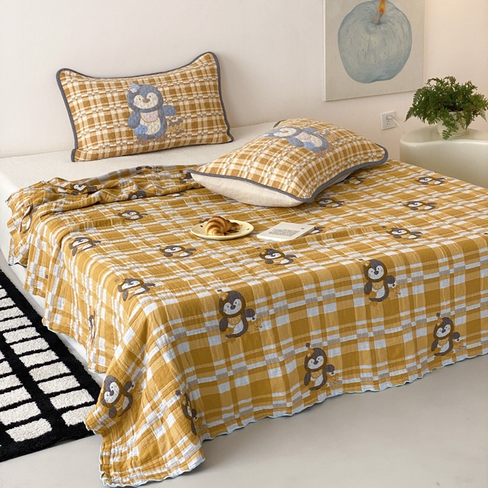 91家纺网 家纺一手货源 找家纺 麻依 2026新款软萌夏被全棉四层纱布 胖胖企鹅