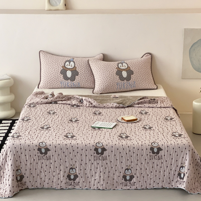 91家纺网 家纺一手货源 找家纺 麻依 2026新款软萌夏被全棉四层纱布 波点企鹅