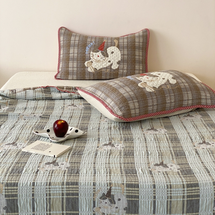 91家纺网 家纺一手货源 找家纺 麻依 2026新款软萌夏被全棉四层纱布 玩耍小咪