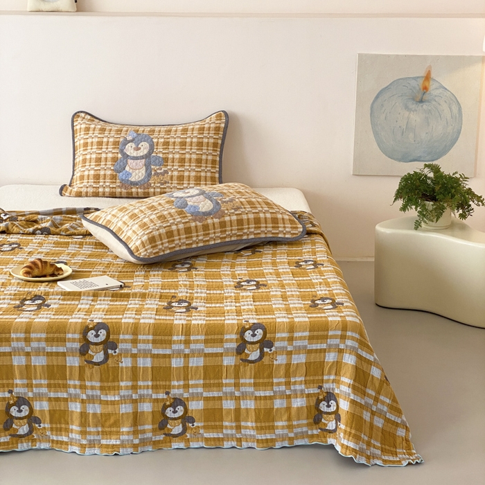 91家纺网 家纺一手货源 找家纺 麻依 2026新款软萌夏被全棉四层纱布 胖胖企鹅