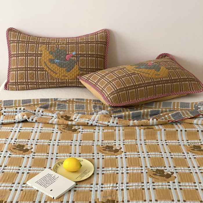 91家纺网 家纺一手货源 找家纺 麻依 2026新款软萌夏被全棉四层纱布 香蕉小猫