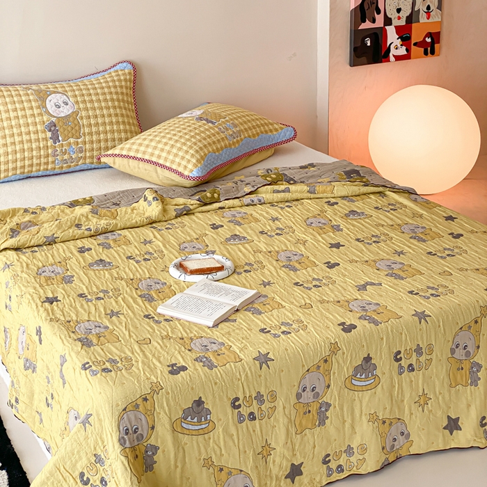 91家纺网 家纺一手货源 找家纺 麻依 2026新款软萌夏被全棉四层纱布 小黄人