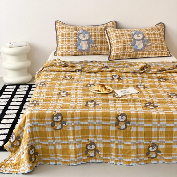 91家纺网 家纺一手货源 找家纺 麻依 2026新款软萌夏被全棉四层纱布 胖胖企鹅