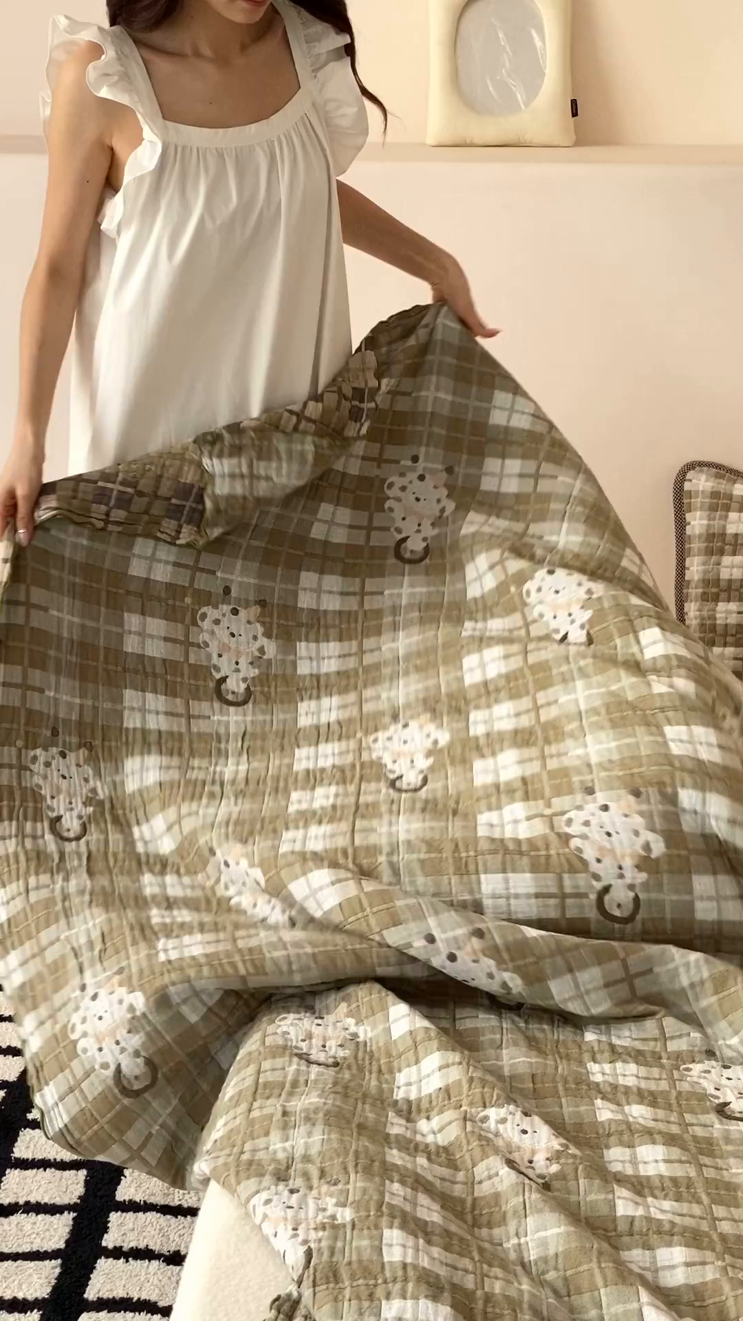 91家纺网 家纺一手货源 找家纺 麻依 2026新款软萌夏被全棉四层纱布 杂技萌宠