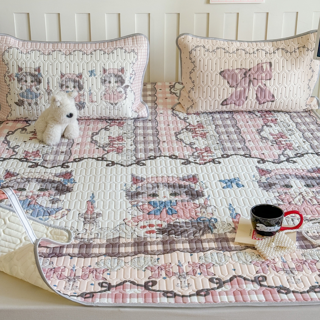 91家纺网 家纺一手货源 找家纺 顾里家纺 2026新款洛丽塔风乳胶席凉席席子三件套 哥特小猫