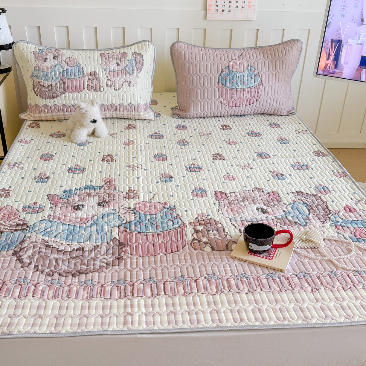 91家纺网 家纺一手货源 找家纺 顾里家纺 2026新款洛丽塔风乳胶席凉席席子三件套 蕾丝布偶