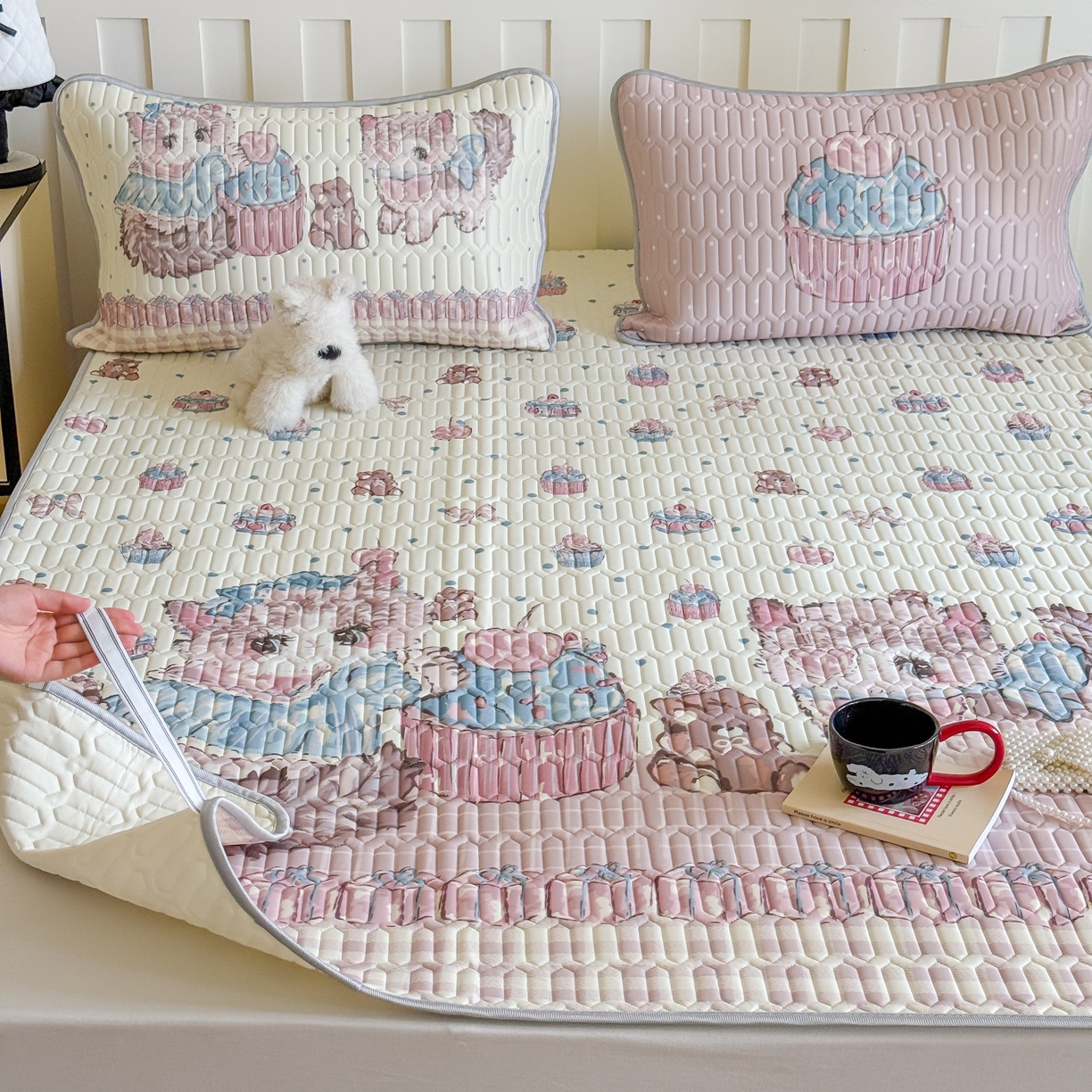 91家纺网 家纺一手货源 找家纺 顾里家纺 2026新款洛丽塔风乳胶席凉席席子三件套 蕾丝布偶