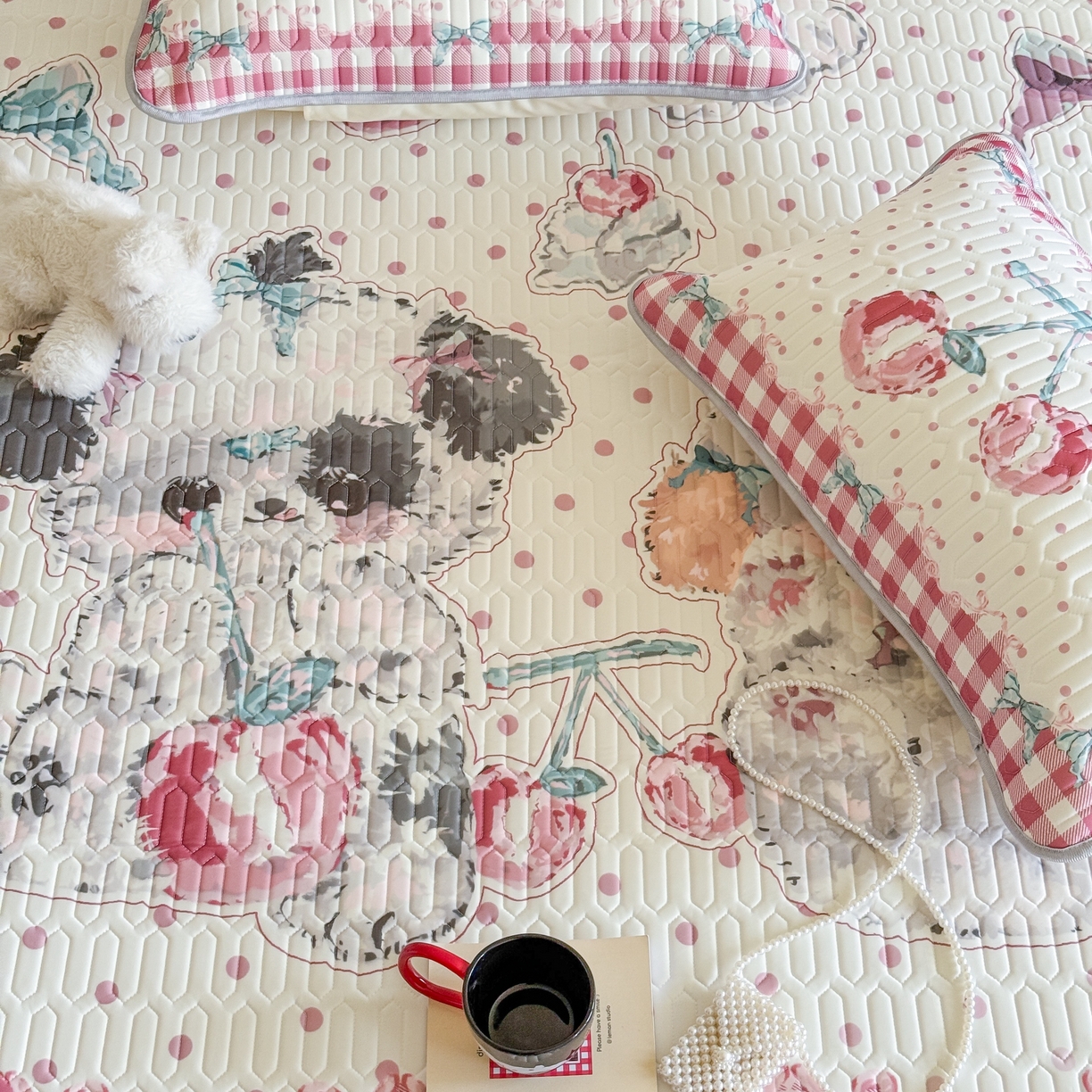 91家纺网 家纺一手货源 找家纺 顾里家纺 2026新款洛丽塔风乳胶席凉席席子三件套 樱桃小狗