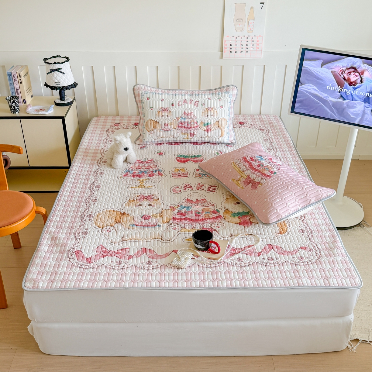 91家纺网 家纺一手货源 找家纺 顾里家纺 2026新款洛丽塔风乳胶席凉席席子三件套 草莓猫咪