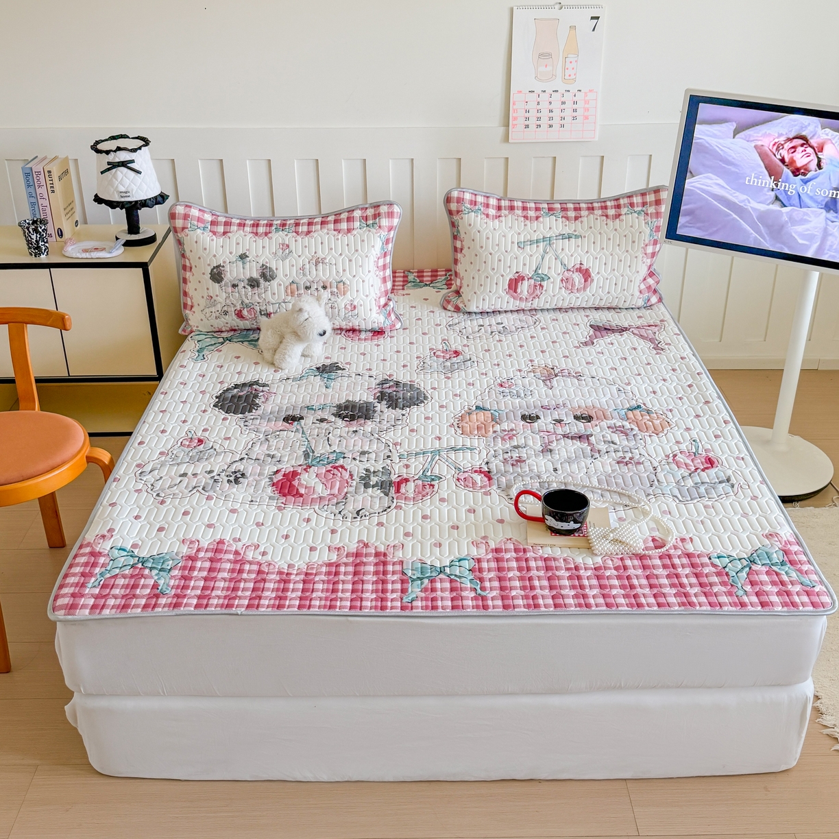 91家纺网 家纺一手货源 找家纺 顾里家纺 2026新款洛丽塔风乳胶席凉席席子三件套 樱桃小狗