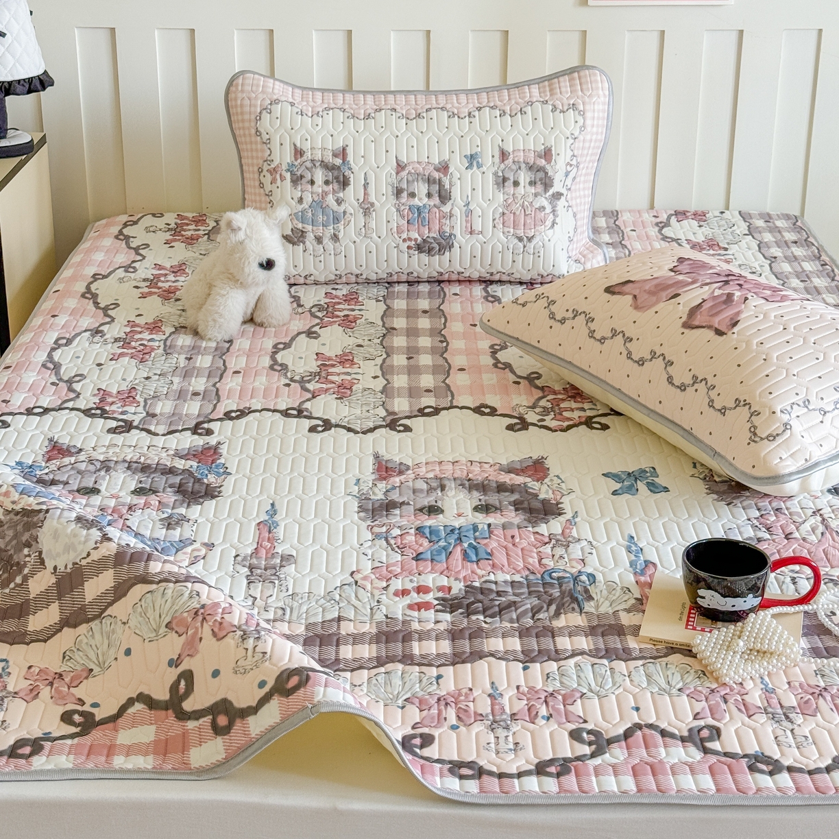 91家纺网 家纺一手货源 找家纺 顾里家纺 2026新款洛丽塔风乳胶席凉席席子三件套 哥特小猫