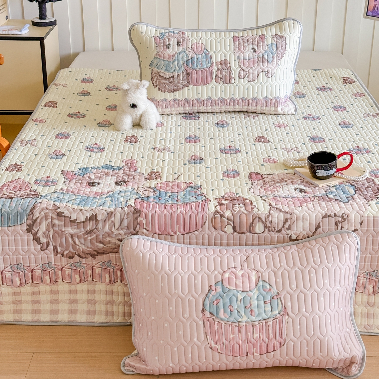 91家纺网 家纺一手货源 找家纺 顾里家纺 2026新款洛丽塔风乳胶席凉席席子三件套 蕾丝布偶