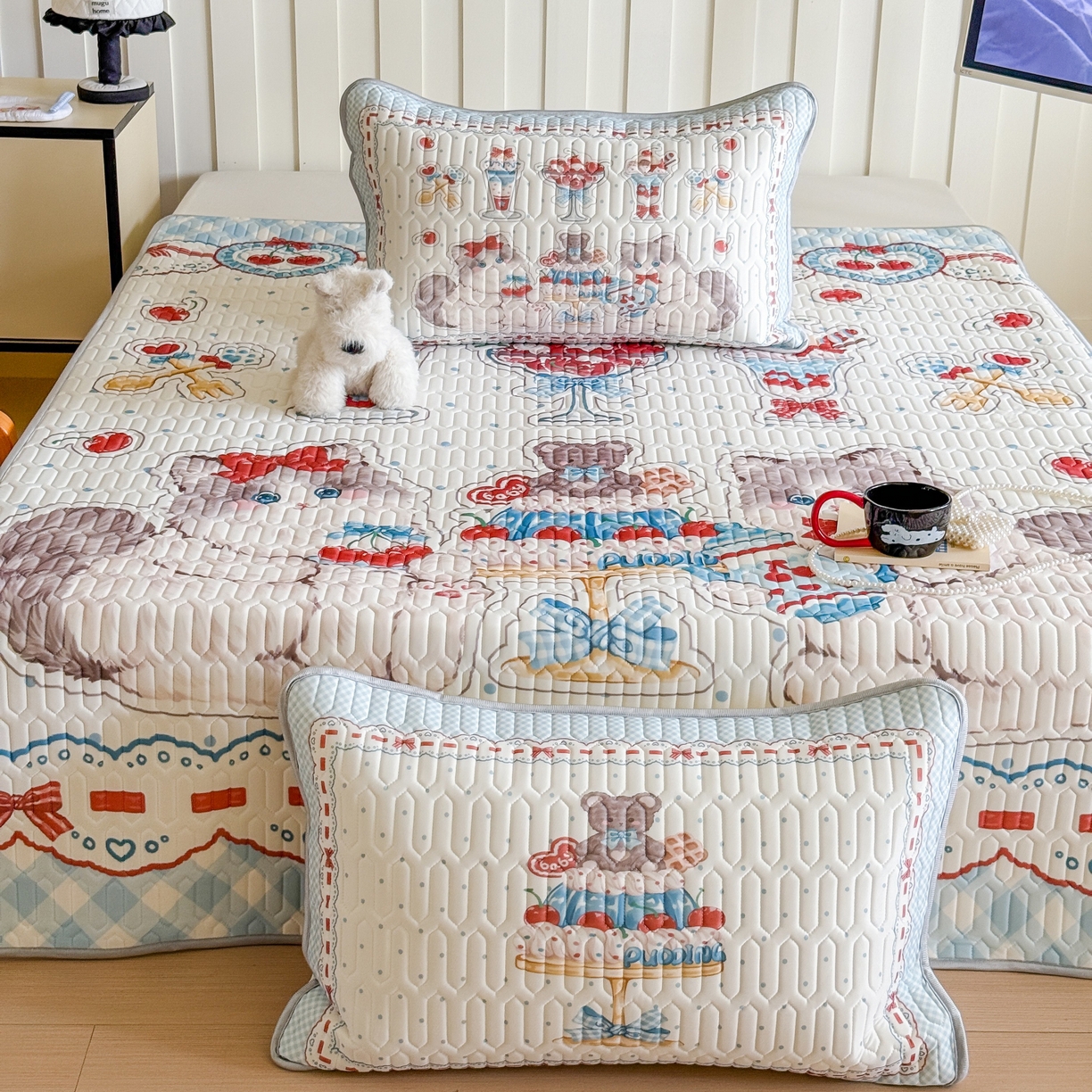 91家纺网 家纺一手货源 找家纺 顾里家纺 2026新款洛丽塔风乳胶席凉席席子三件套 小猫茶话会