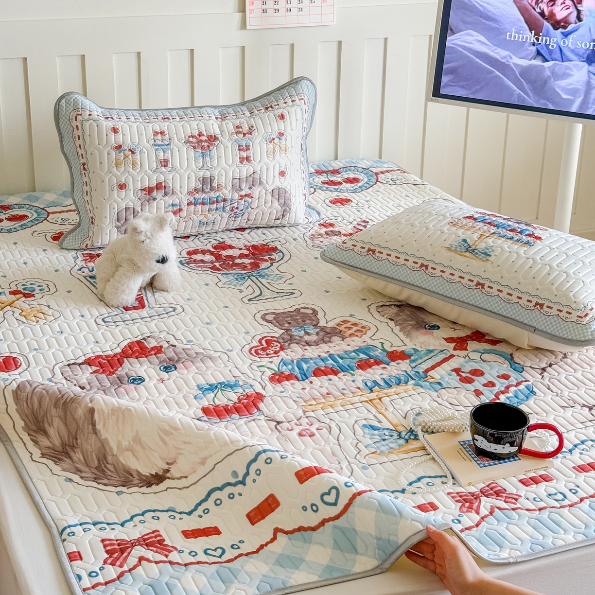 91家纺网 家纺一手货源 找家纺 顾里家纺 2026新款洛丽塔风乳胶席凉席席子三件套 小猫茶话会