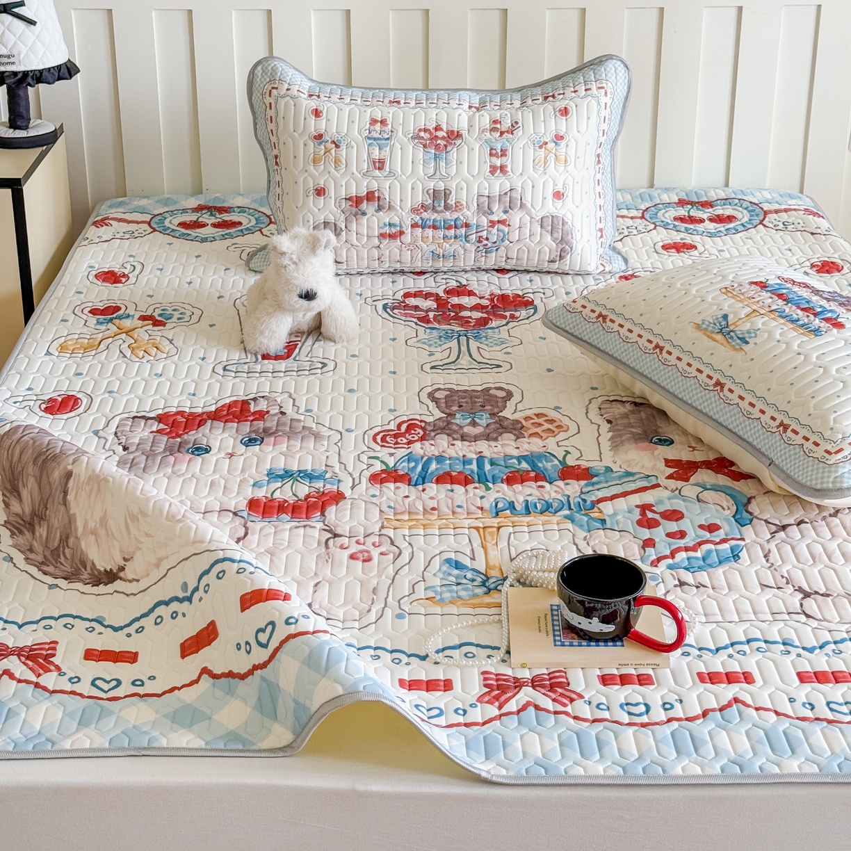 91家纺网 家纺一手货源 找家纺 顾里家纺 2026新款洛丽塔风乳胶席凉席席子三件套 小猫茶话会