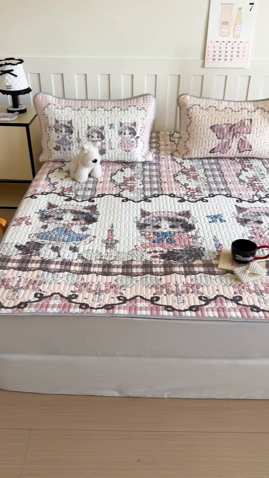 91家纺网 家纺一手货源 找家纺 顾里家纺 2026新款洛丽塔风乳胶席凉席席子三件套 哥特小猫