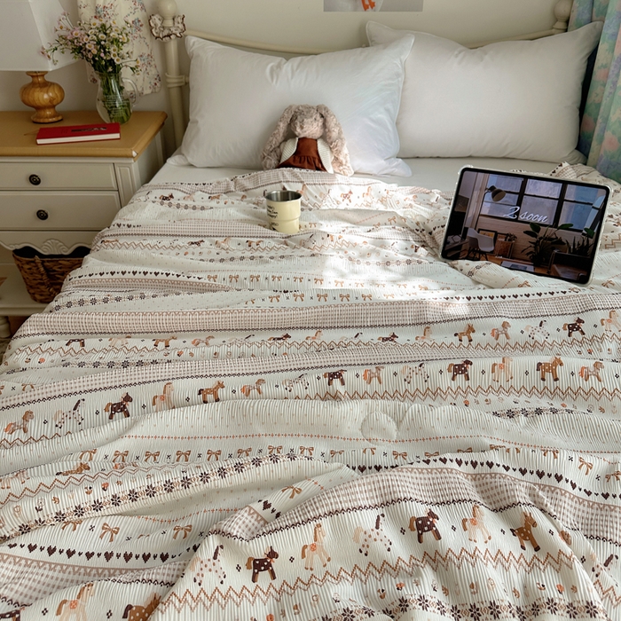 91家纺网 家纺一手货源 找家纺 顾里家纺 2026新款韩系费尔岛风泡泡凉感夏被夏凉被空调被 冰岛小马