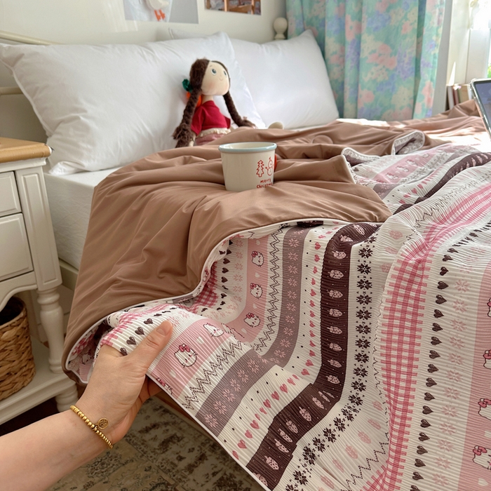 91家纺网 家纺一手货源 找家纺 顾里家纺 2026新款韩系费尔岛风泡泡凉感夏被夏凉被空调被 粉爱心猫猫