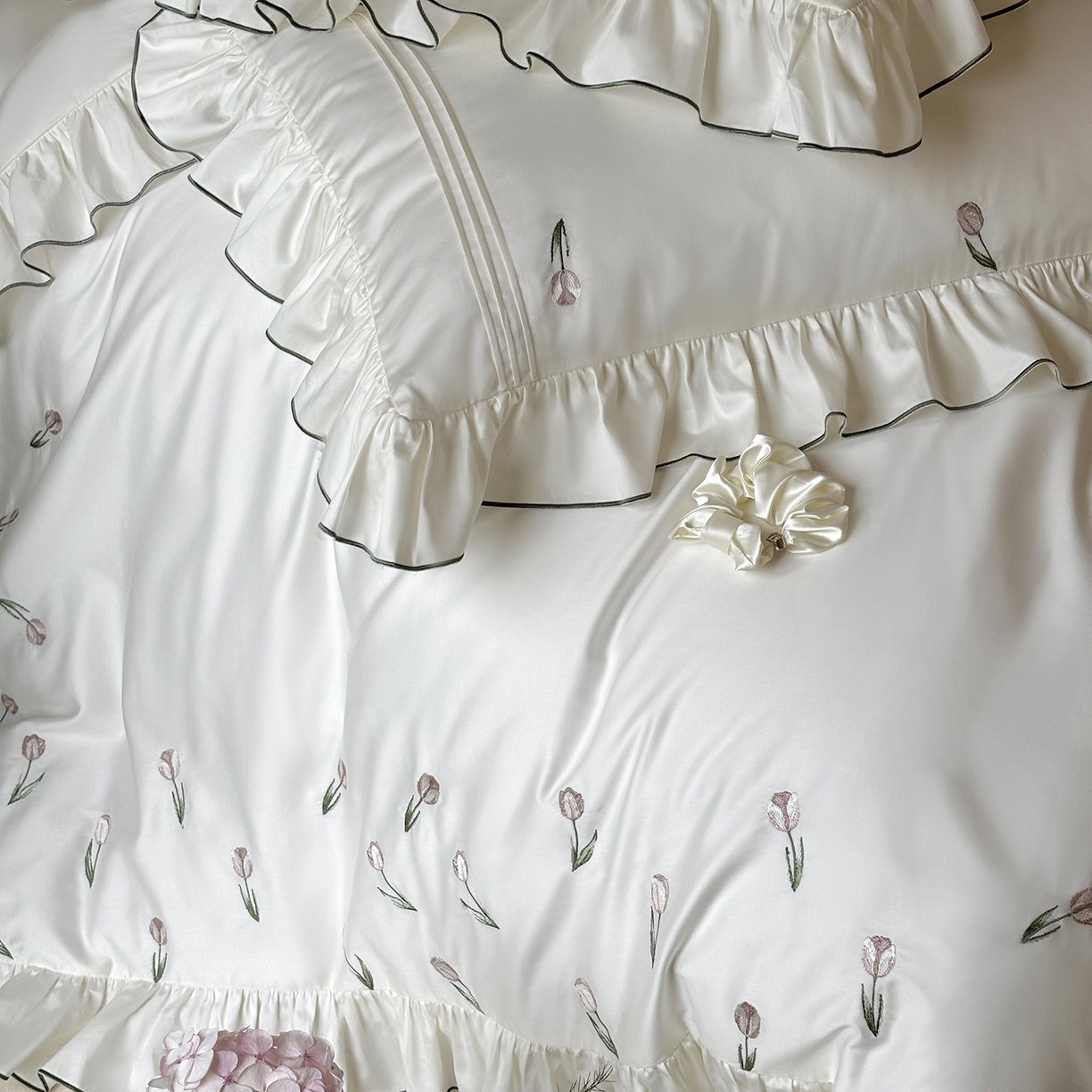 91家纺网 家纺一手货源 找家纺 佳汐蓝家纺 2026新款60支兰精天丝四件套 郁金香