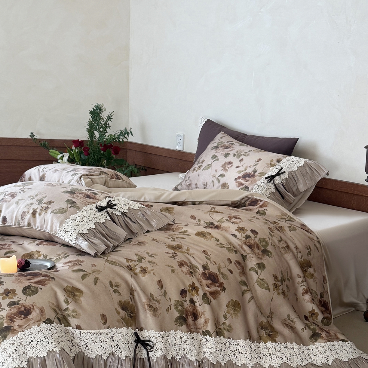 91家纺网 家纺一手货源 找家纺 佳汐蓝家纺 2026新款60支兰精天丝四件套 鸢尾